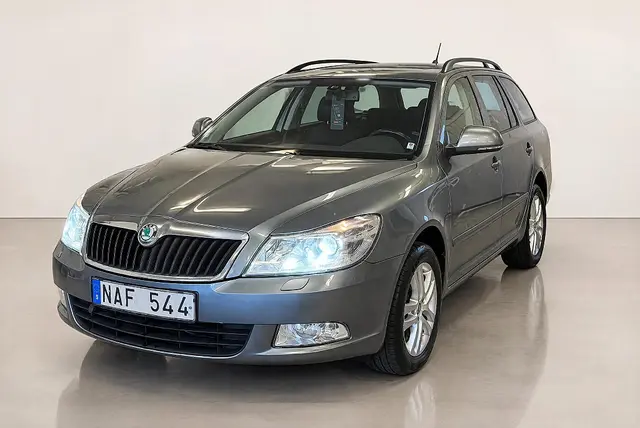 Skoda Octavia Kombi 1.6 TDI Elegance Euro 5